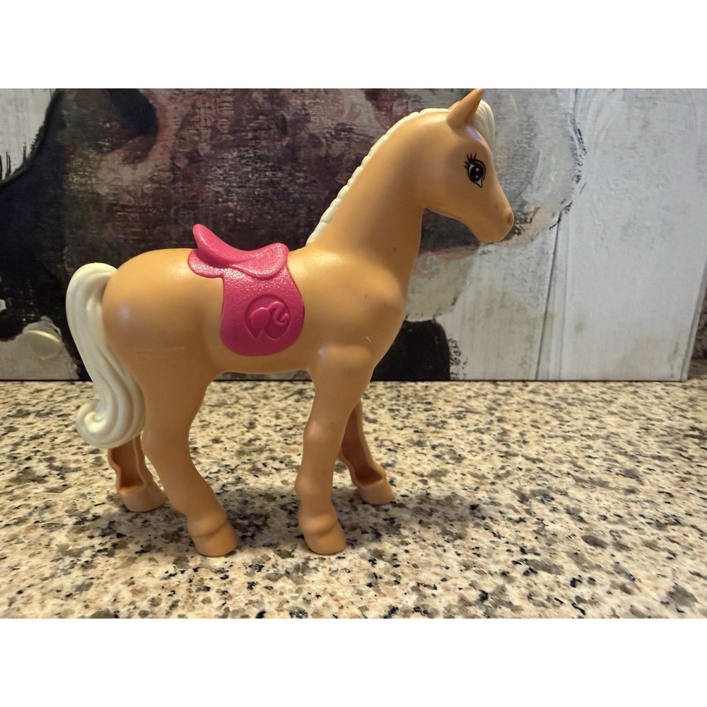 Barbie Mattel McDonald's Happy Meal 2015 Toy Dreamhouse Horse Tawny Pony